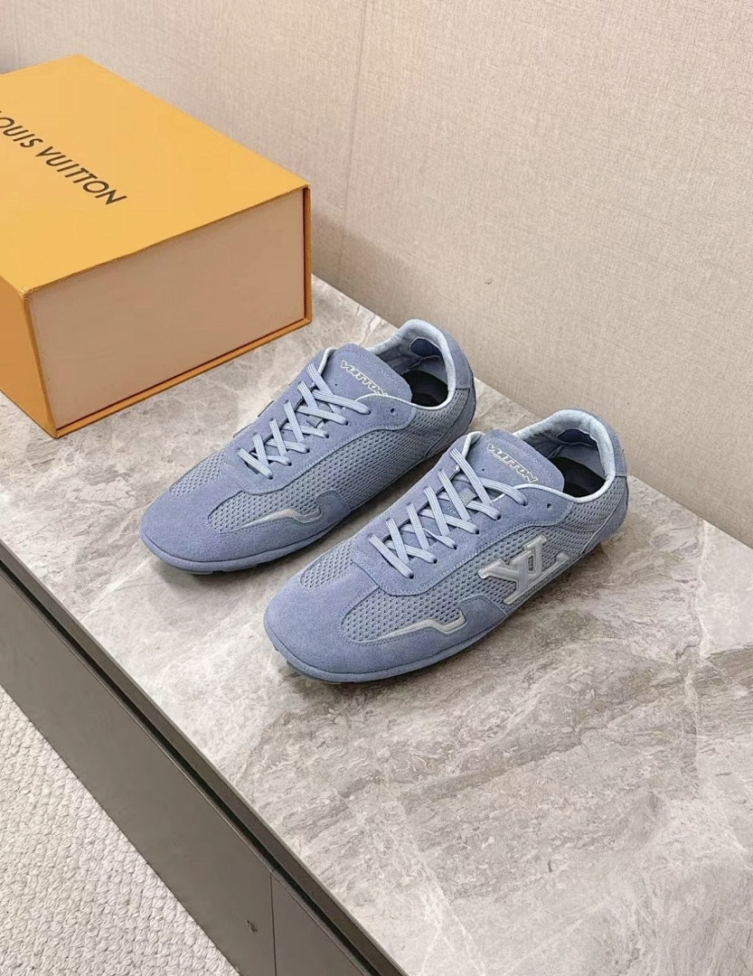 Louis Vuitton LV Rally Sneaker · J8VT — תמונה 4