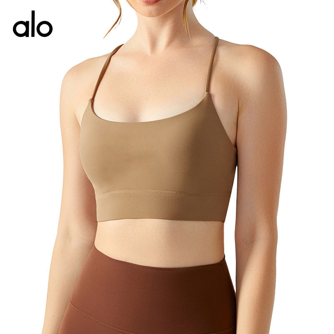 Alo Yoga Airlift Intrigue Sports Bra · P111 — תמונה 2