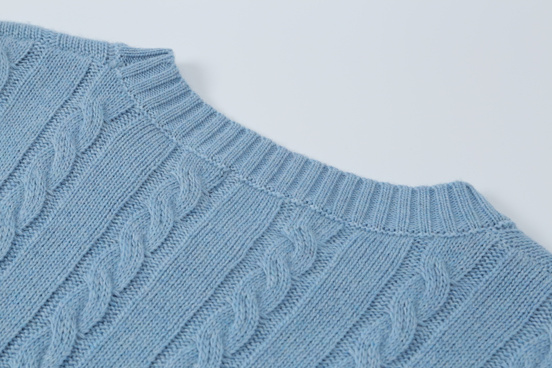Ralph Lauren Cable-Knit Cotton Crewneck Sweater · TV41 — תמונה 12