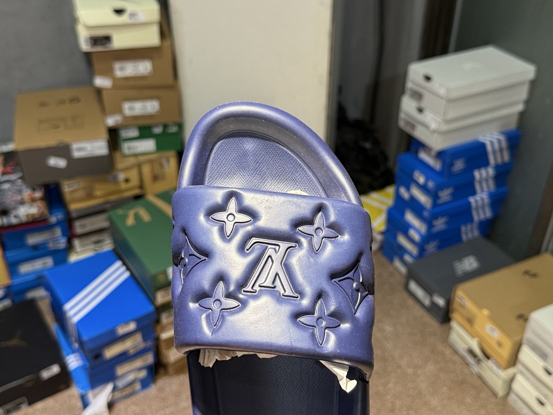 Louis Vuitton Miami Mule · R1J2 — תמונה 9