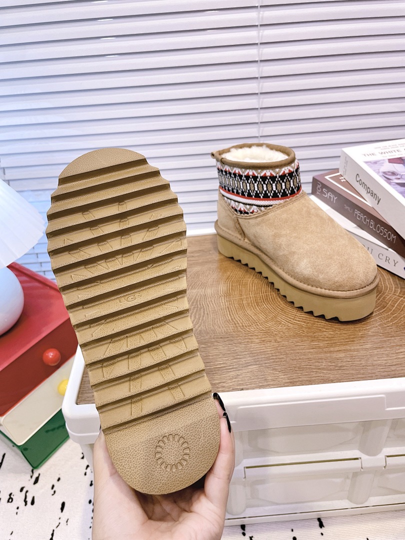 UGG Grantlee · LR01 — תמונה 7