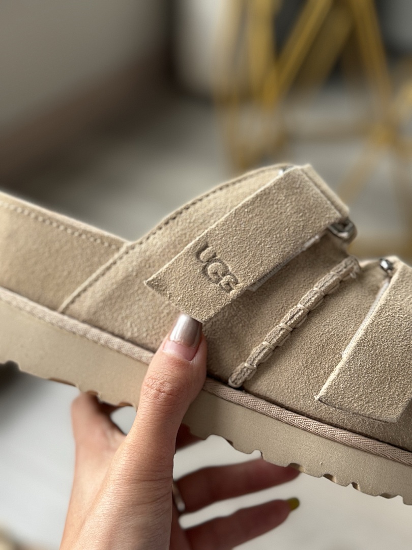 UGG Goldenstar Hi Slide · C59G — תמונה 2