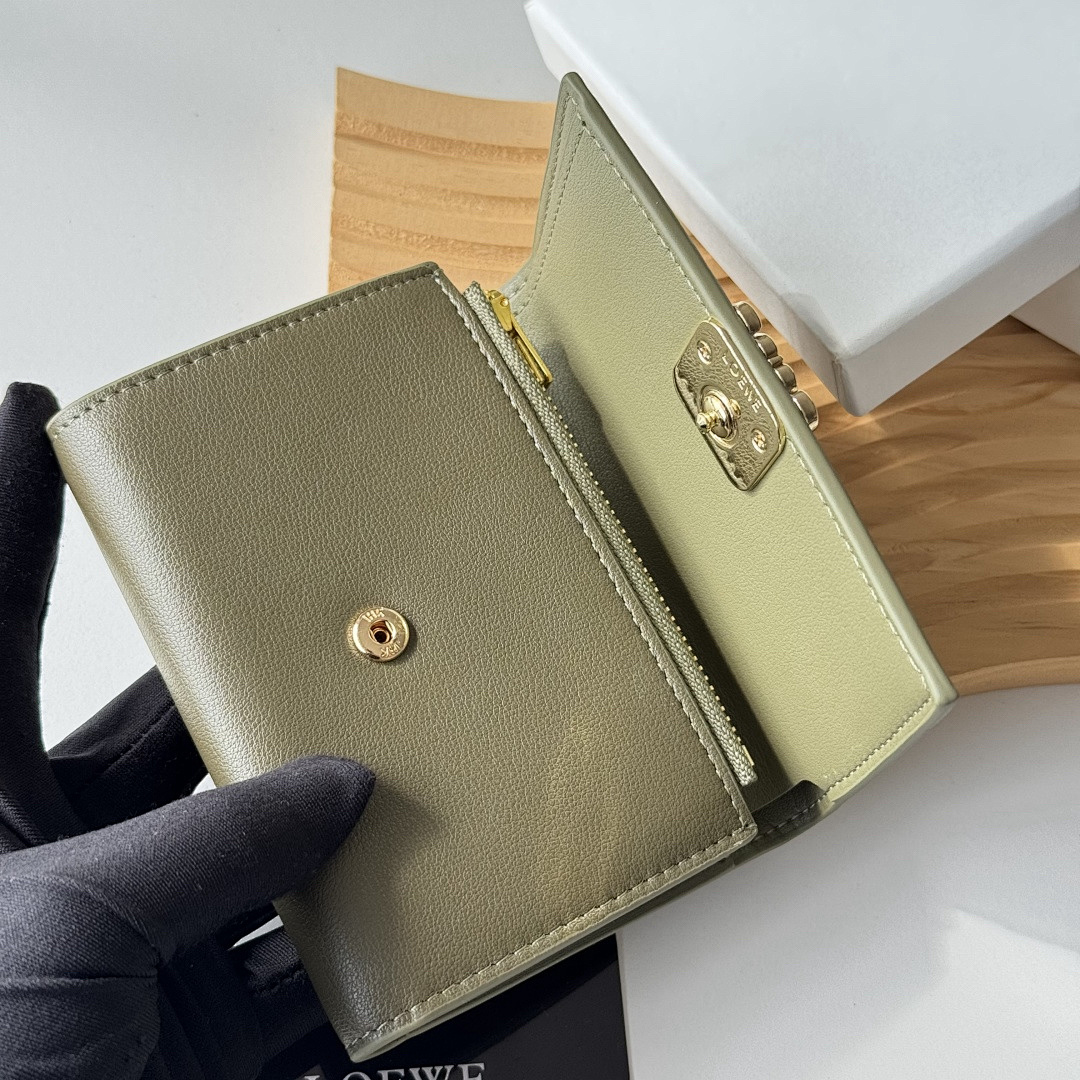 Loewe Anagram · J2LE — תמונה 3