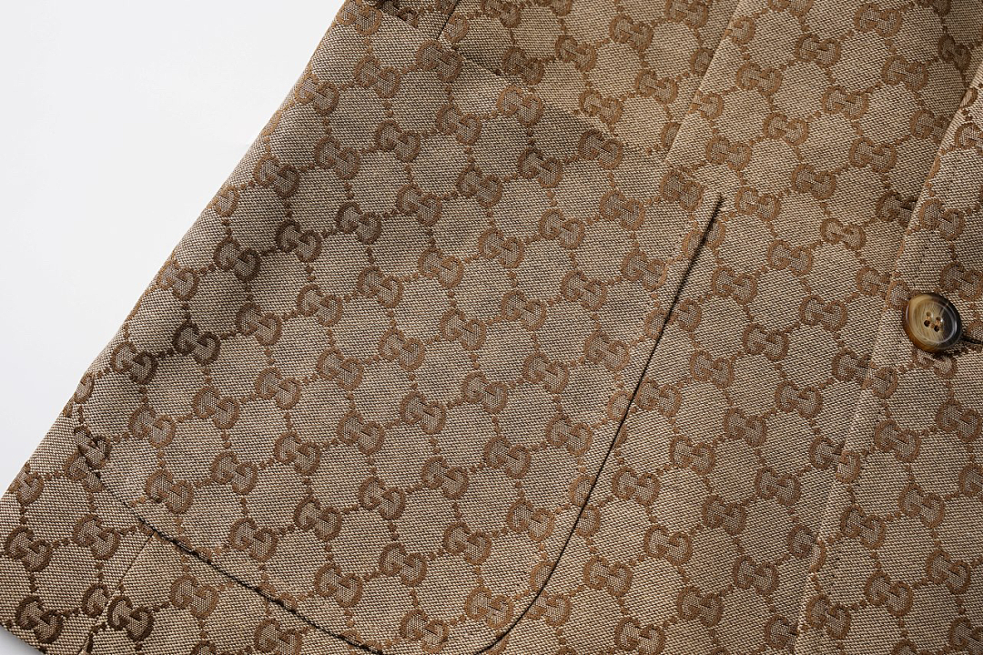 Gucci GG Canvas Jacquard Jacket · BW03 — תמונה 6