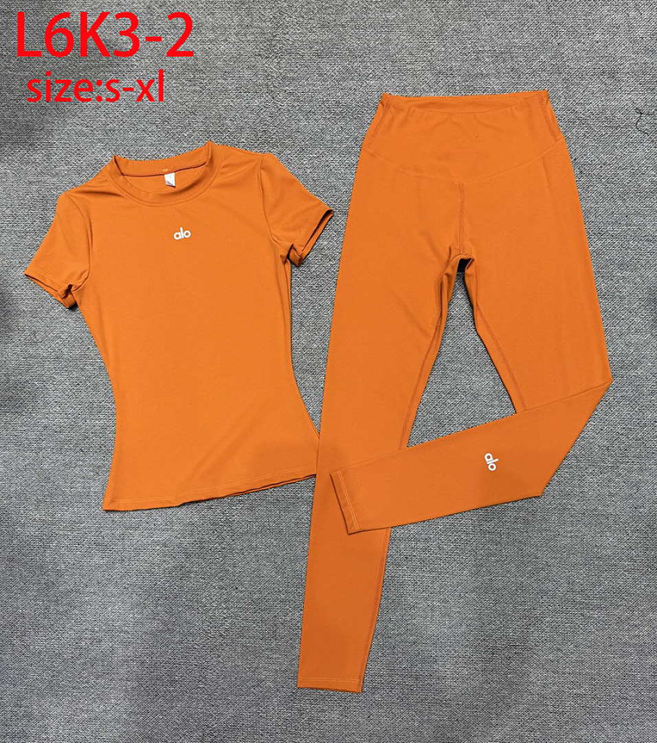Alo Yoga — סט אימון · L6K3 — תמונה 11