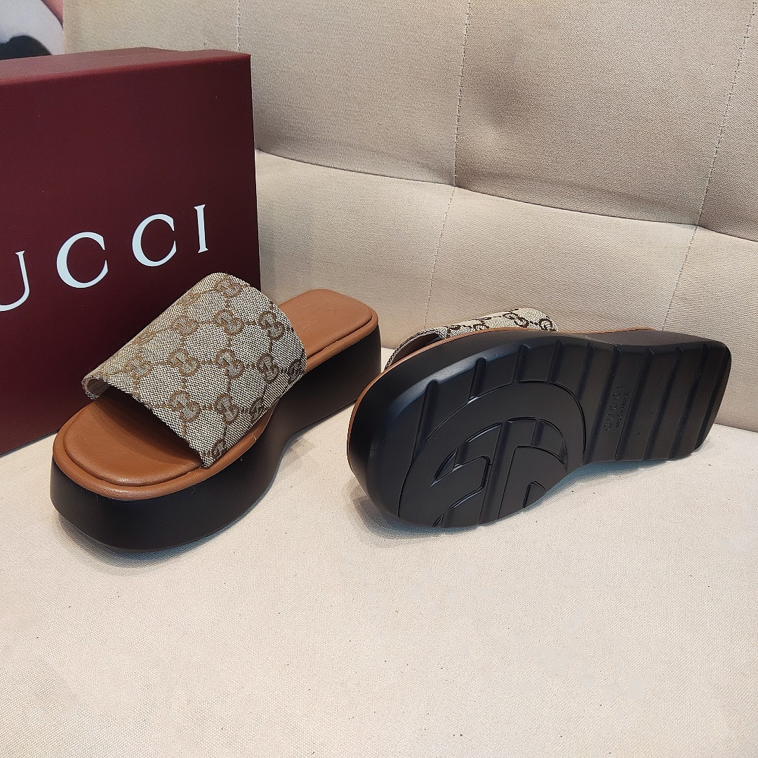 Gucci North Platform Slide Sandal · AKD5 — תמונה 10