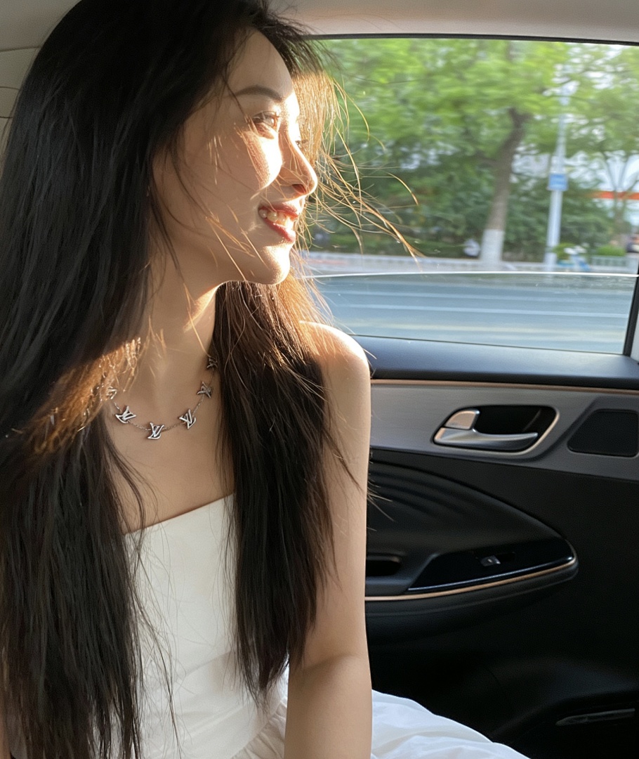 Louis Vuitton LV Iconic Necklace · KSD6 — תמונה 3