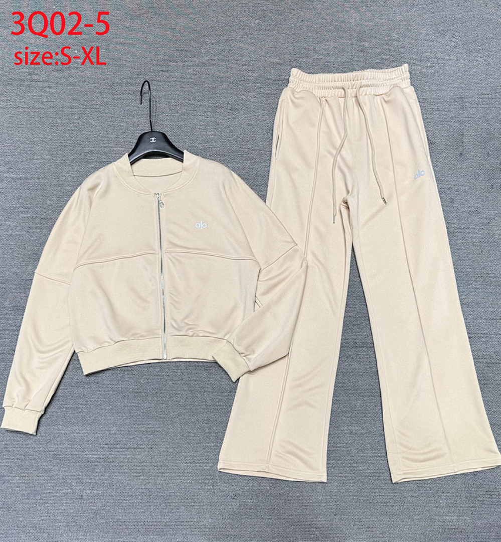 Alo Yoga Accolade Straight Leg Sweatpant · 3Q02 — תמונה 4
