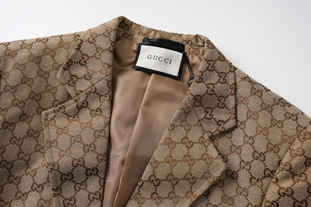 Gucci GG Canvas Jacquard Jacket · BW03 — תמונה 8
