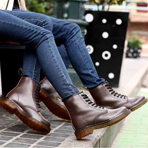 Dr. Martens 1460 · M7D3