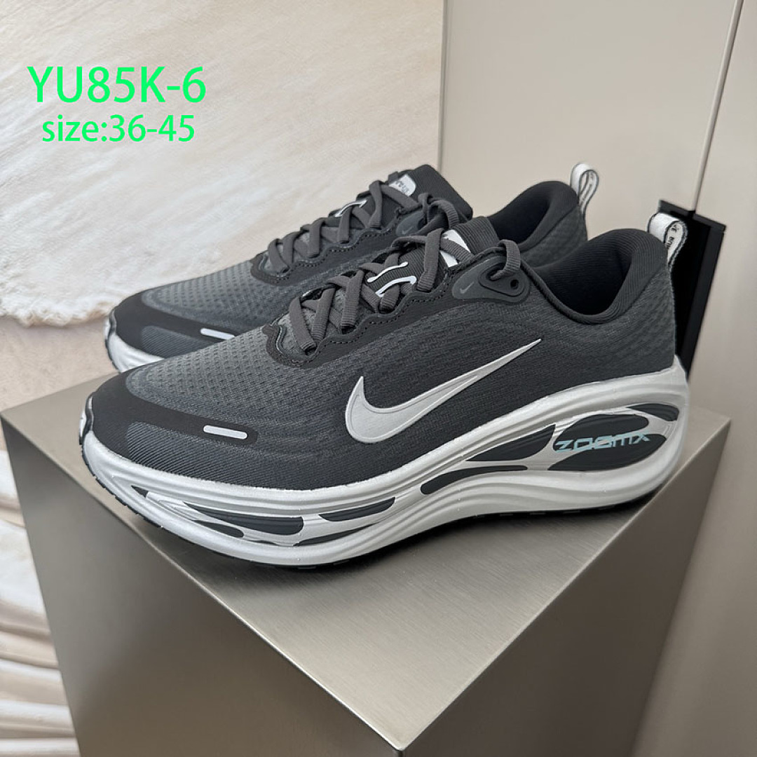 Nike Vomero Plus · YU85K — תמונה 14