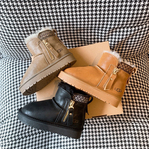 UGG Classic Mini Zipper · E300
