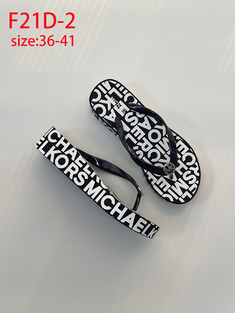 Michael Kors Bedford Signature Logo Flip Flop · F21D — תמונה 18