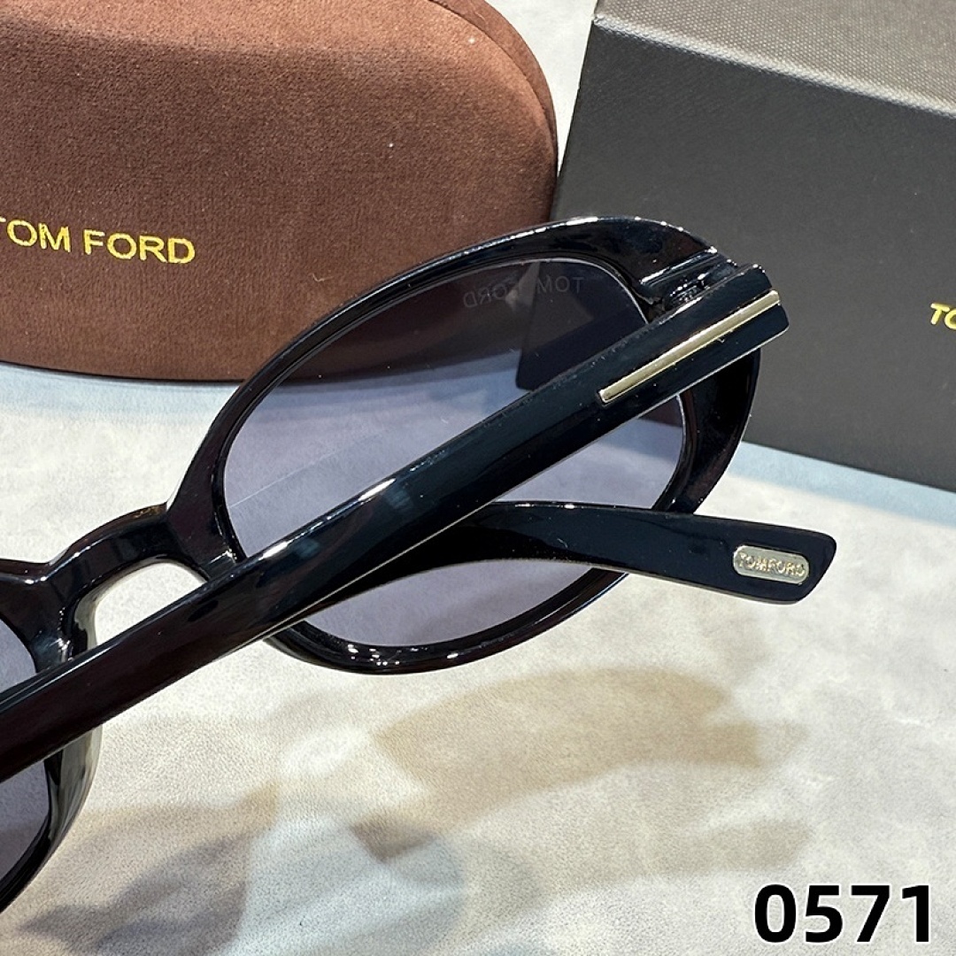 Tom Ford Iggy · J1TF — תמונה 3