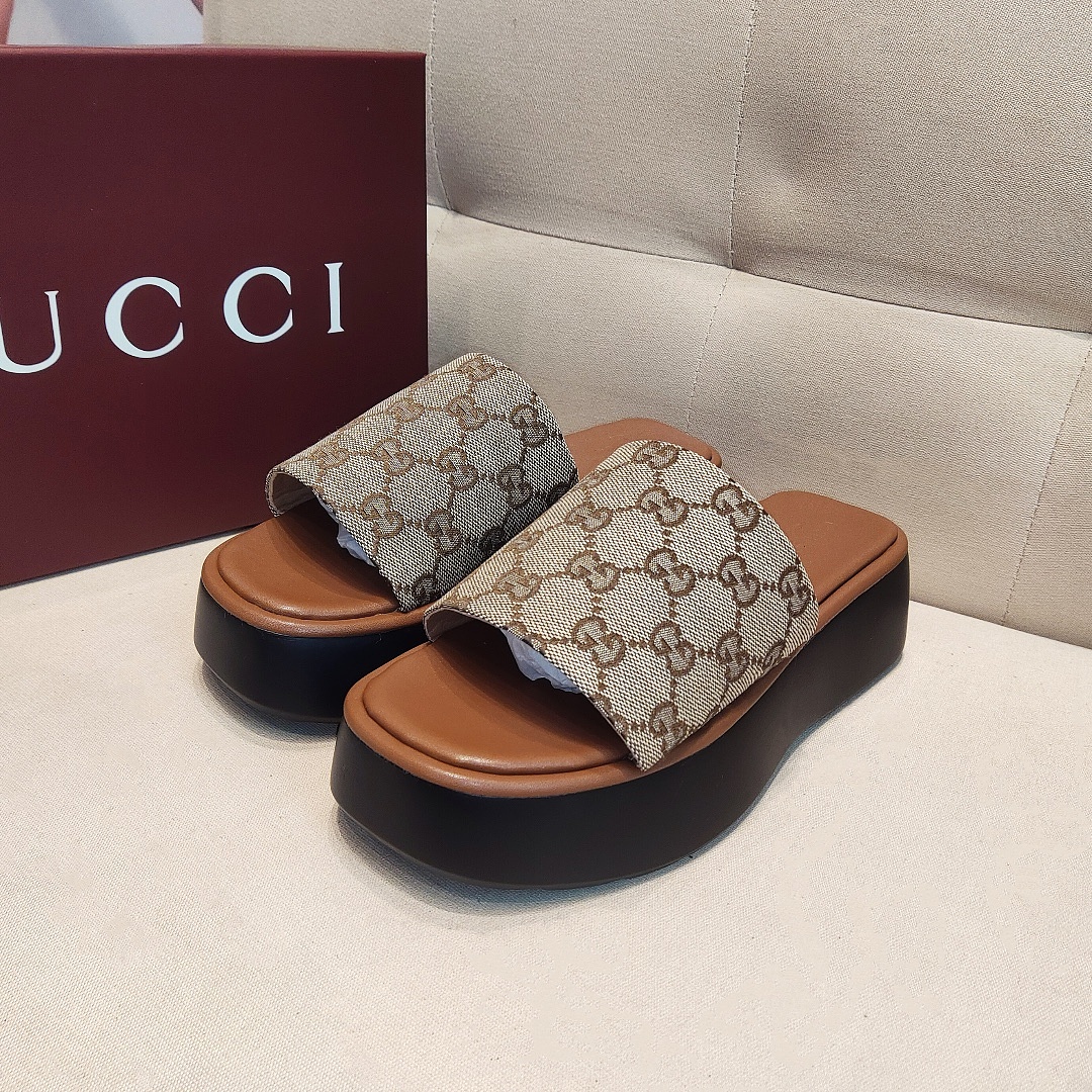 Gucci North Platform Slide Sandal · AKD5 — תמונה 8