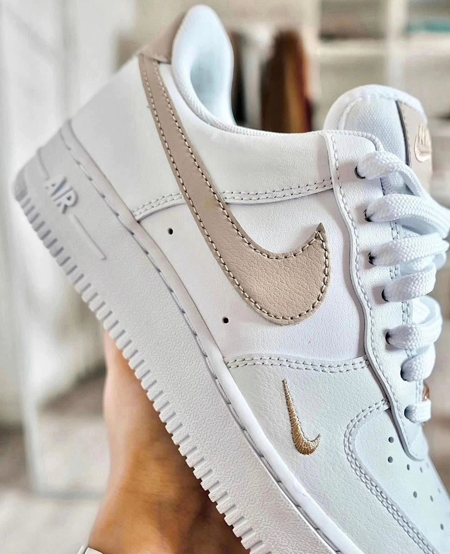 Nike Air Force 1 '07 LX · Y05F — תמונה 3