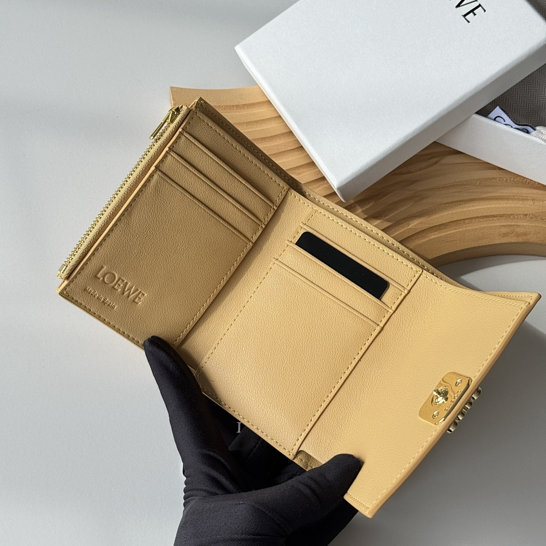 Loewe Anagram · J2LE — תמונה 10