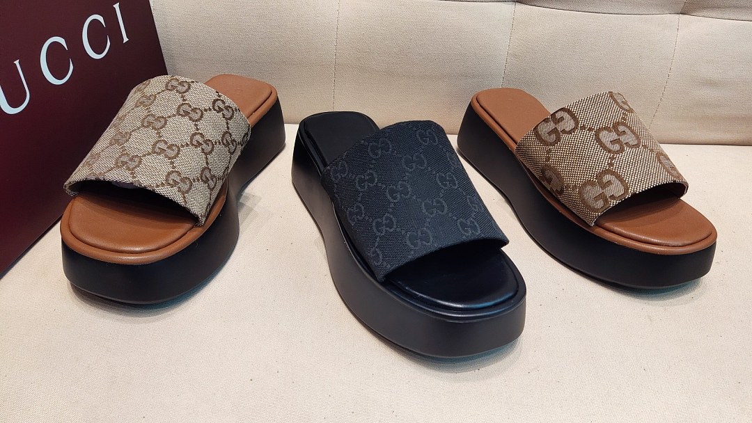 Gucci North Platform Slide Sandal · AKD5 — תמונה 11