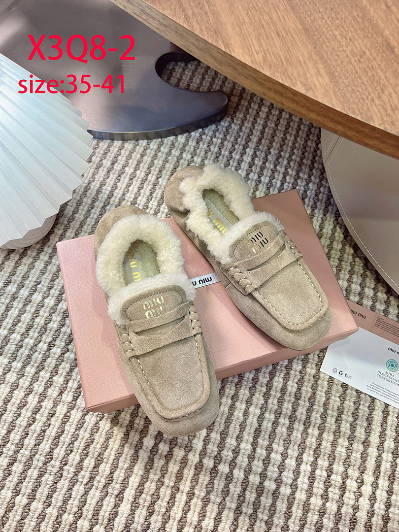 Miu Miu Ruches Shearling-Lined Suede Penny Loafers · X3Q8 — תמונה 2