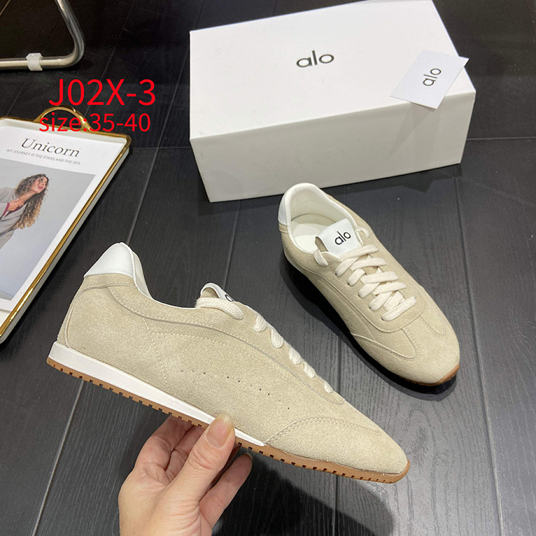 Alo Yoga Sunset Sneaker · J02X — תמונה 17