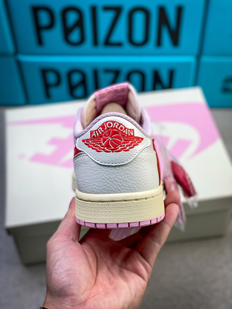 Nike Air Jordan 1 Low OG · WQ25 — תמונה 11