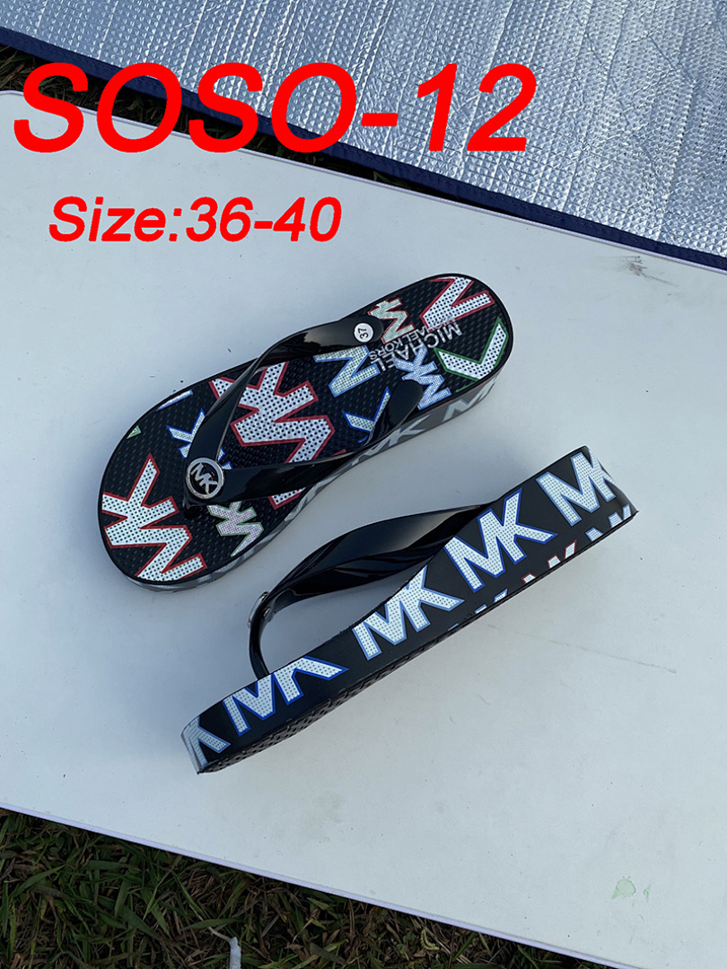 Michael Kors Signature Logo Flip Flops · SOSO — תמונה 22