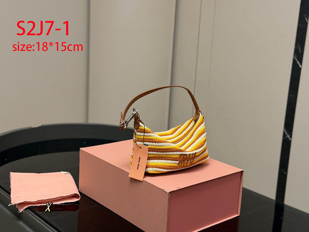 Miu Miu Spirit Crochet Pouch · S2J7 — תמונה 12