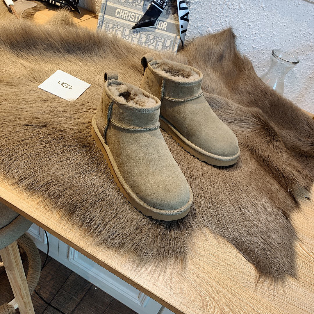 UGG Classic Ultra Mini · M7H2 — תמונה 13