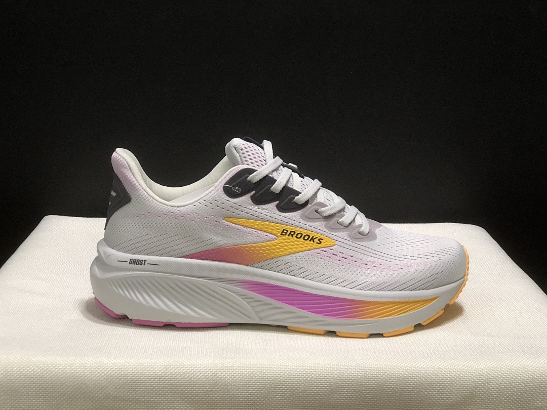 Brooks Ghost 17 · G2J3 — תמונה 3