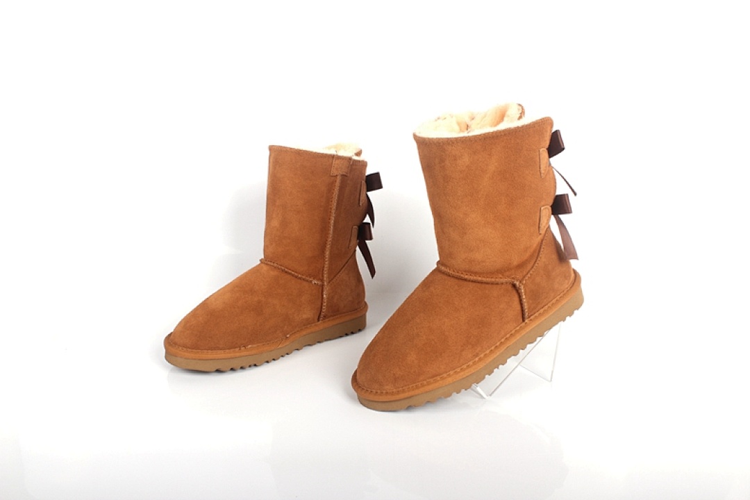 UGG — מגפיים · Y2A1 — תמונה 8