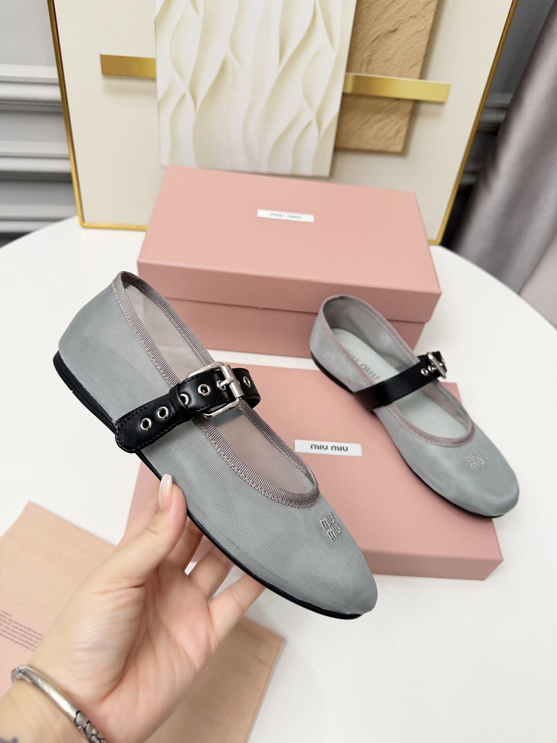 Miu Miu Mesh Buckle Mary-Jane Ballerina · Y96K — תמונה 13