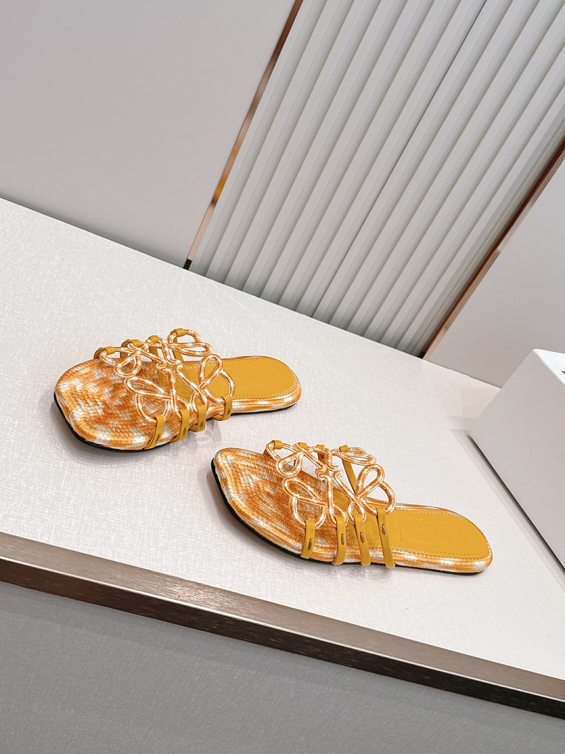 Loewe Petal Anagram · L03GB — תמונה 8