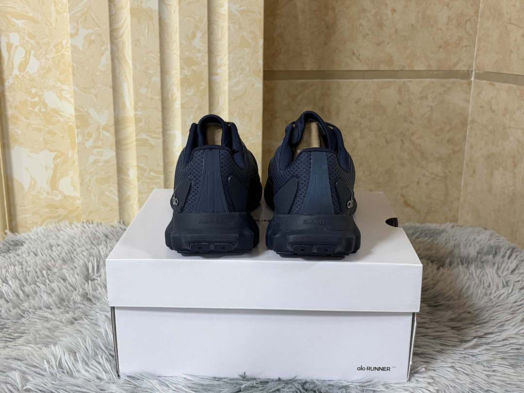 Alo Yoga ALO Runner · NND494 — תמונה 21