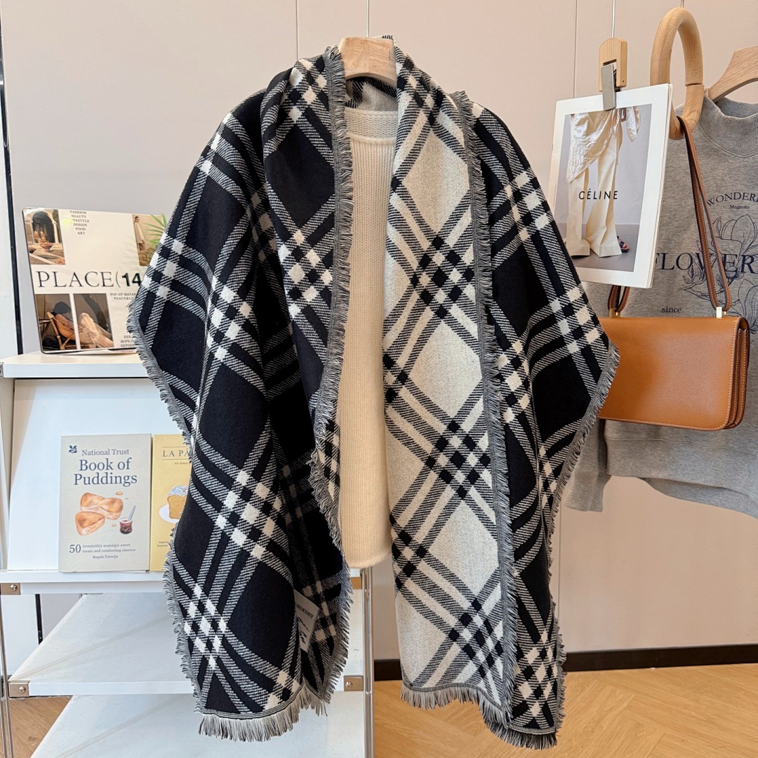 Burberry Wide Check Wool Silk Scarf · M40B — תמונה 10