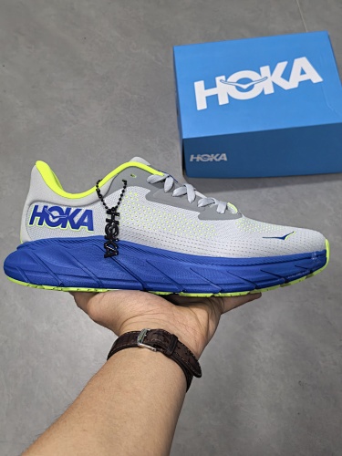 HOKA Arahi 7 · RTG9