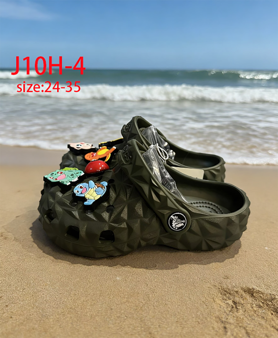 Crocs Classic Geometric Clog · J10H — תמונה 5