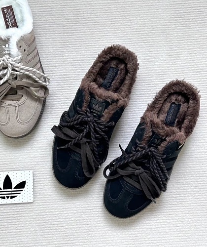 3AS adidas originals Samba MULE  53$