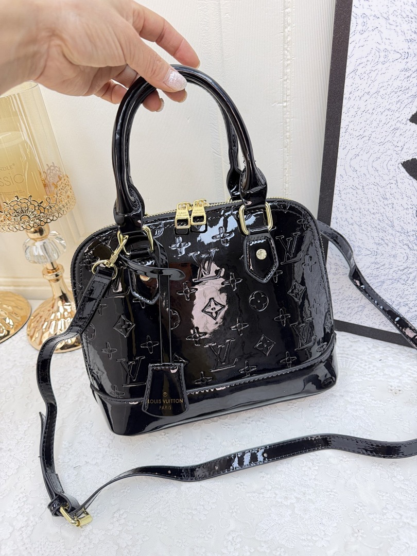 Louis Vuitton Alma BB · ES648 — תמונה 16