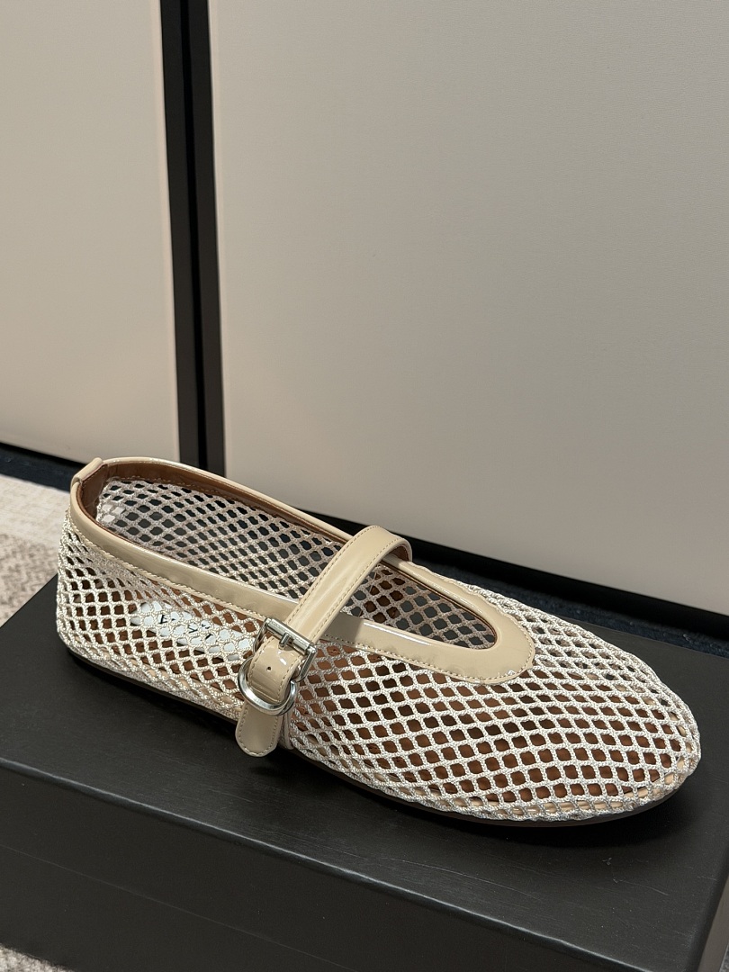ALAÏA Fishnet Ballerina Flat · JX9L — תמונה 4