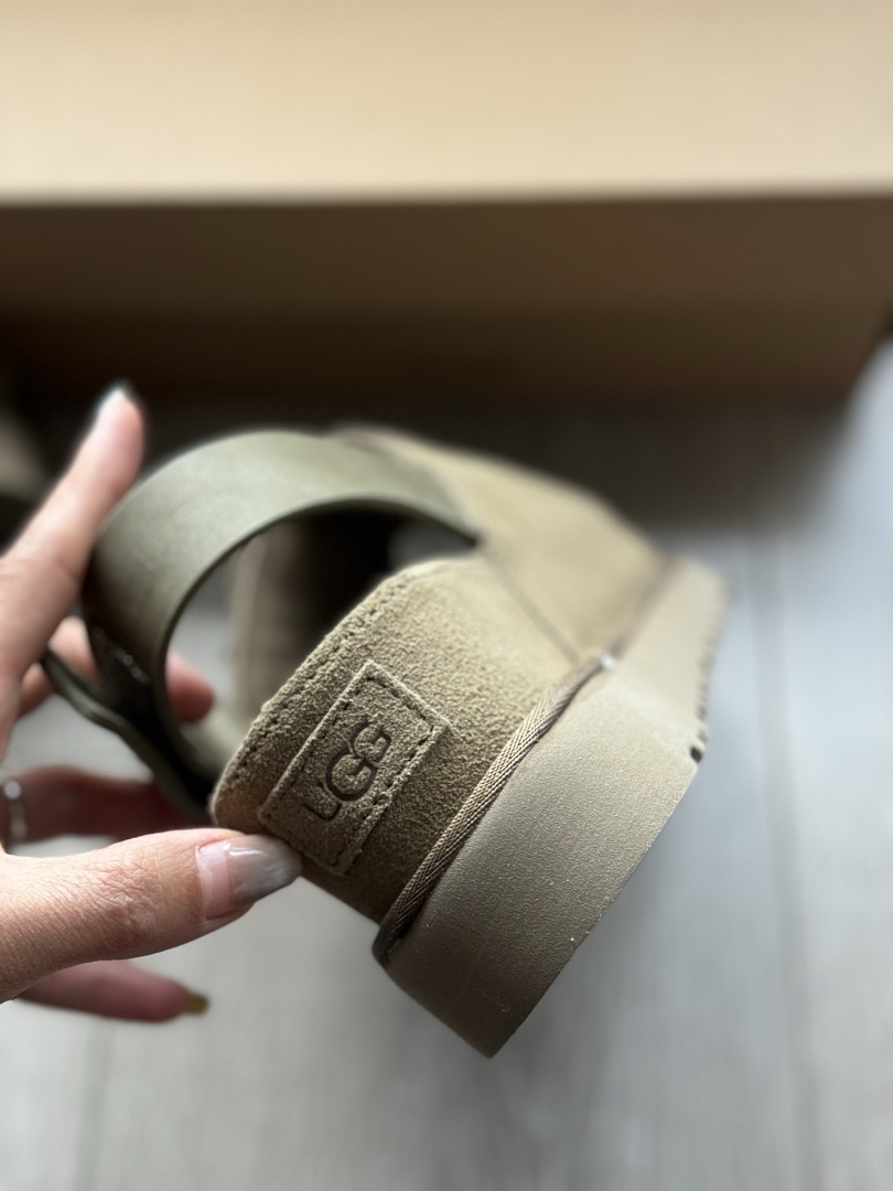 UGG Goldenstar Hi · 684V — תמונה 7