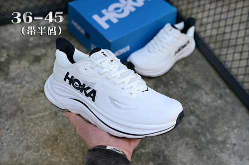 HOKA Clifton 10 · 99TT