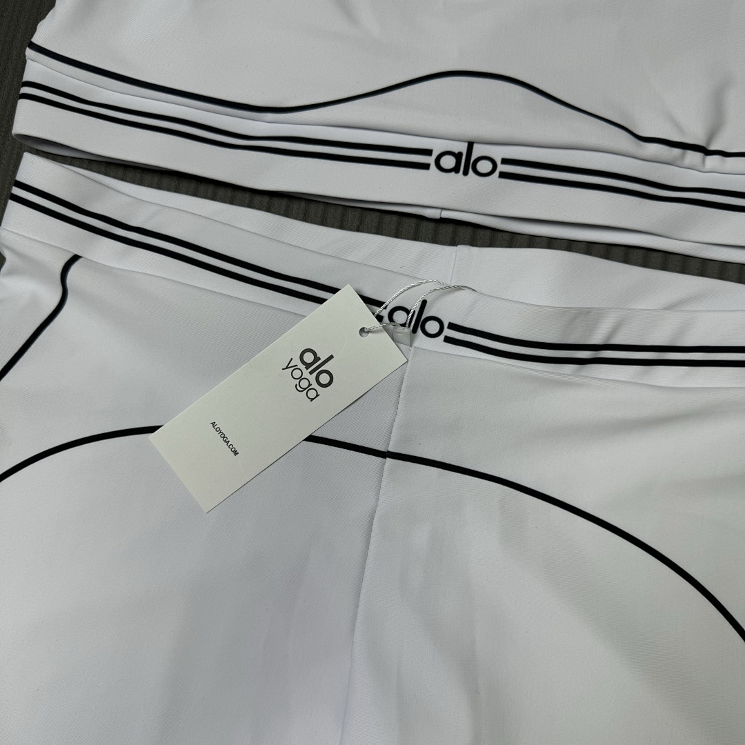 Alo Yoga Airlift High-Waist Suit Up · Y130L — תמונה 13