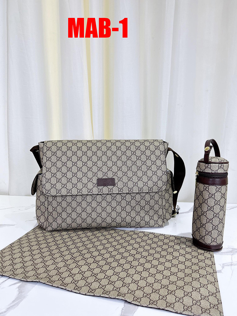 Gucci GG Supreme Diaper Bag · MAB
