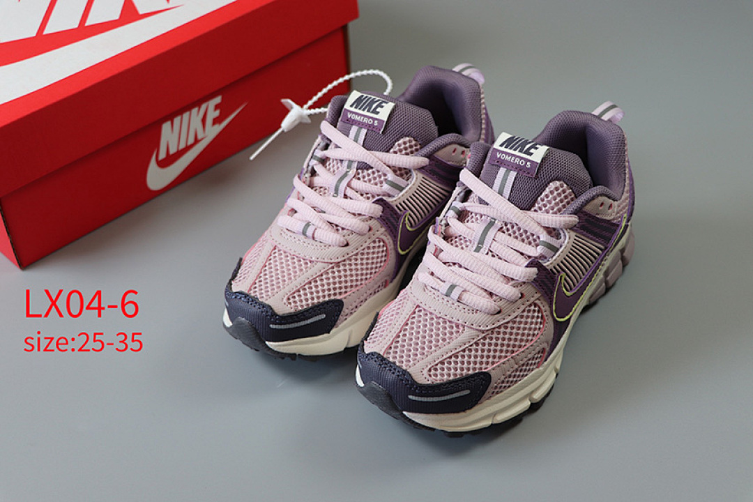 Nike Zoom Vomero 5 · LX04