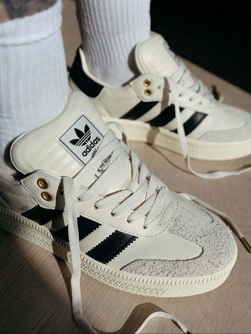 Adidas Samba XLG · A11W