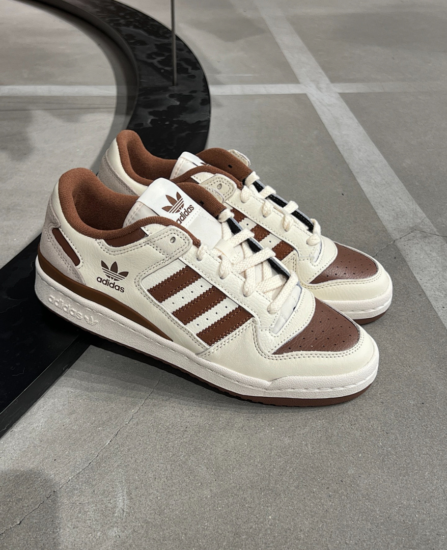 Adidas Forum Low CL · Y129D