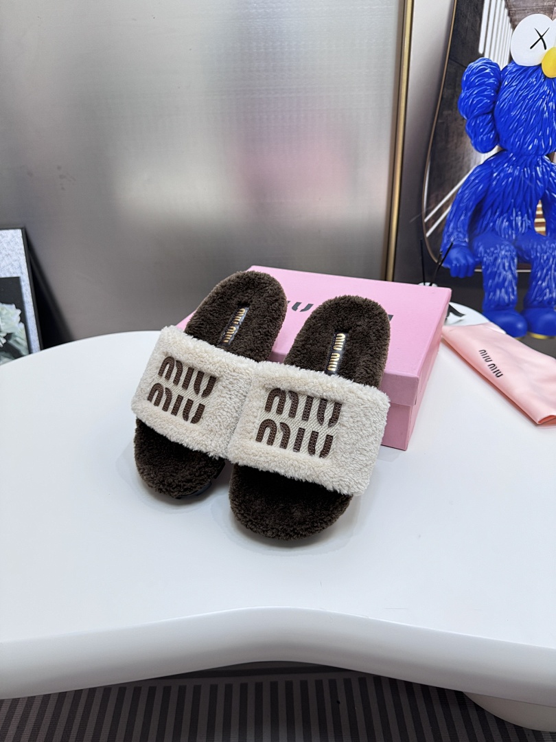 Miu Miu — כפכפים · U12M — תמונה 4