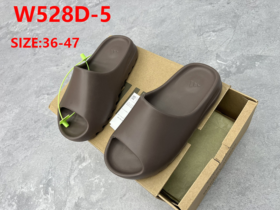 Adidas Yeezy Slide · W528D — תמונה 19