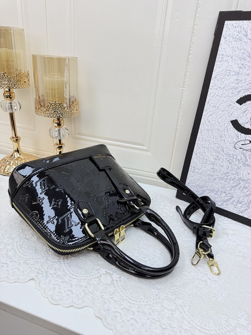 Louis Vuitton Alma BB · ES648 — תמונה 17