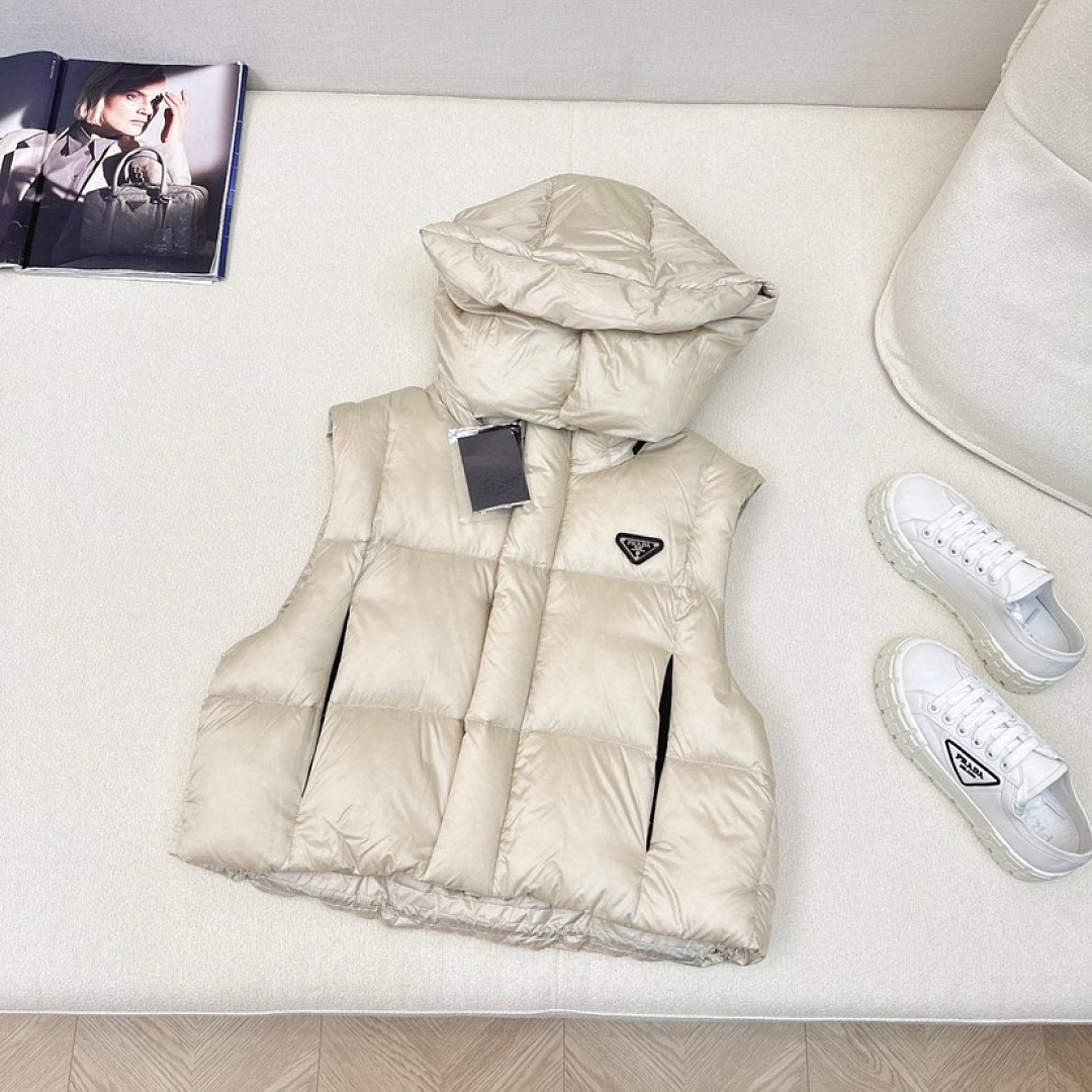 Prada Re-Nylon Convertible Cropped Down Jacket · LC20 — תמונה 10